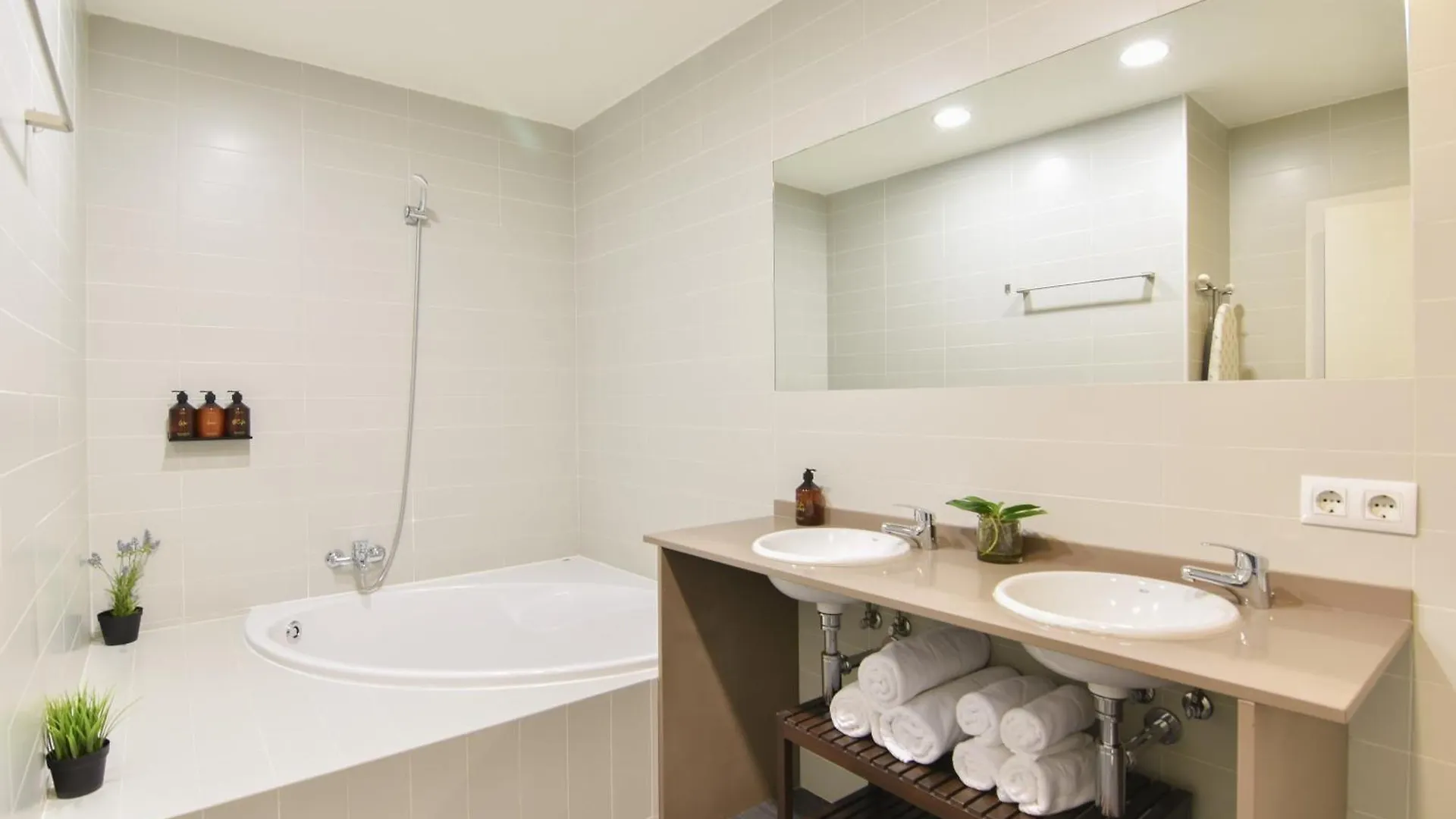 Mirador 1840 Apartment Barcelona